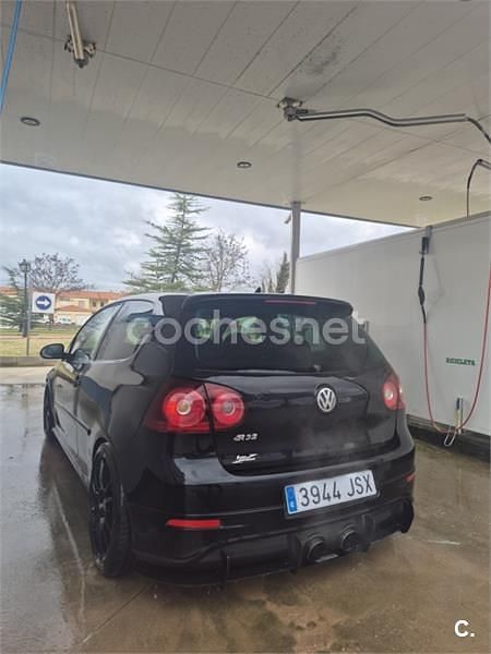 Usado VW Golf IV R 250 CV (183 kW) 2005 Negro Berlina