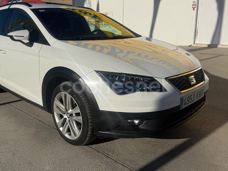 Usado Seat Leon 4Drive 150 CV (110 kW) 2018 Blanco Familiar