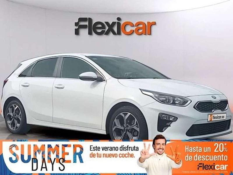 Blanco Usado 2018 Kia Ceed Utilitario | 12.890 € (Precio justo) - Imagen 1/4
