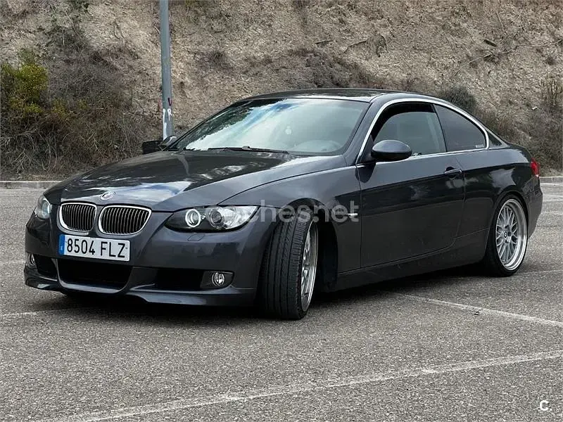 Usado BMW 330 272 HP (200 kW) 2007 Cinzento Coupé