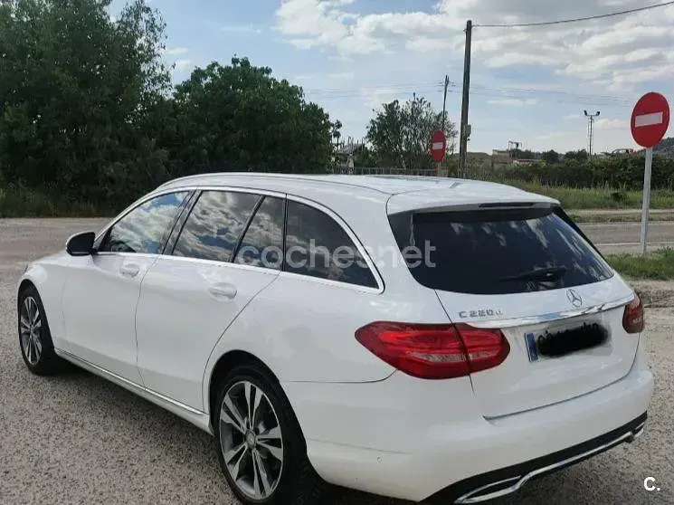 Usado Mercedes C220 Avantgarde 170 CV (125 kW) 2016 Blanco Familiar