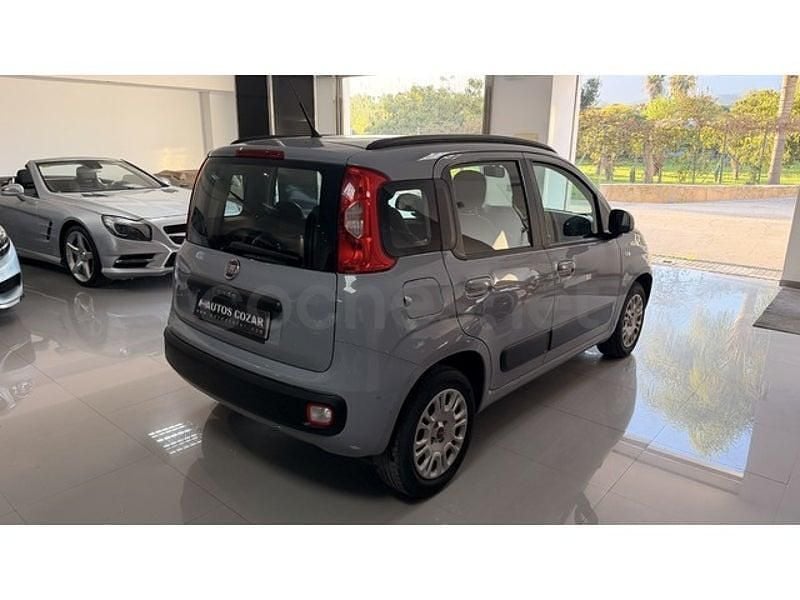 Usado Fiat Panda Lounge 69 CV (50 kW) 2019 Gris / plata Utilitario
