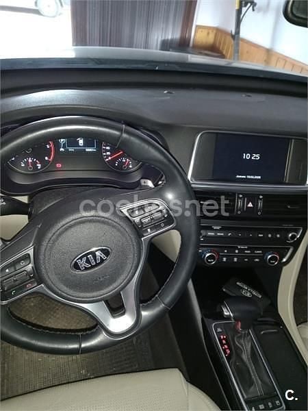 Usado Kia Optima GT-Line 141 CV (103 kW) 2016 Negro Berlina