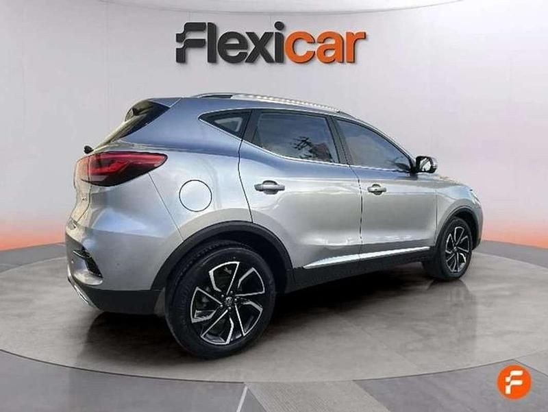 Usado MG ZS Luxury 111 CV (81 kW) 2023 Gris SUV