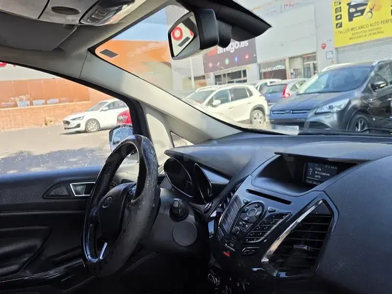 Usado Ford Ecosport Titanium 125 CV (91 kW) 2016 Negro SUV