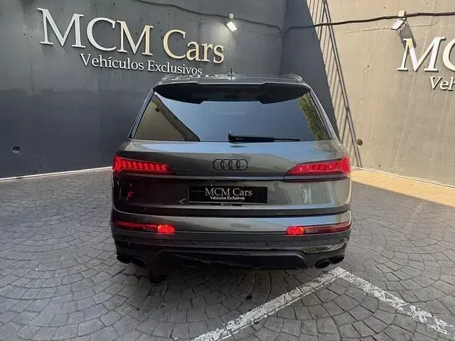 Usado Audi SQ7 Ambiente 435 CV (319 kW) 2020 Gris SUV
