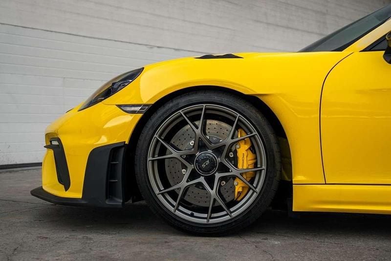 Käytetty Porsche Cayman GT4 500 HP (367 kW) 2024 Keltainen Coupe - kaksiovinen