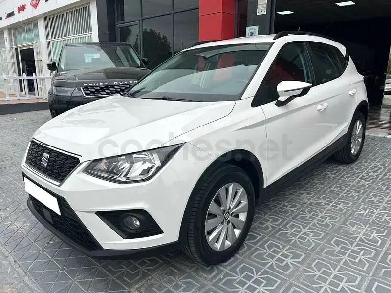 Usado Seat Arona Ecomotive 95 CV (69 kW) 2019 Blanco SUV