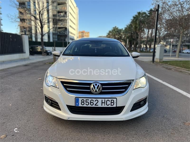 Occasion VW Passat R-line BlueMotion 140 ch (102 kW) 2011 Blanc Berline