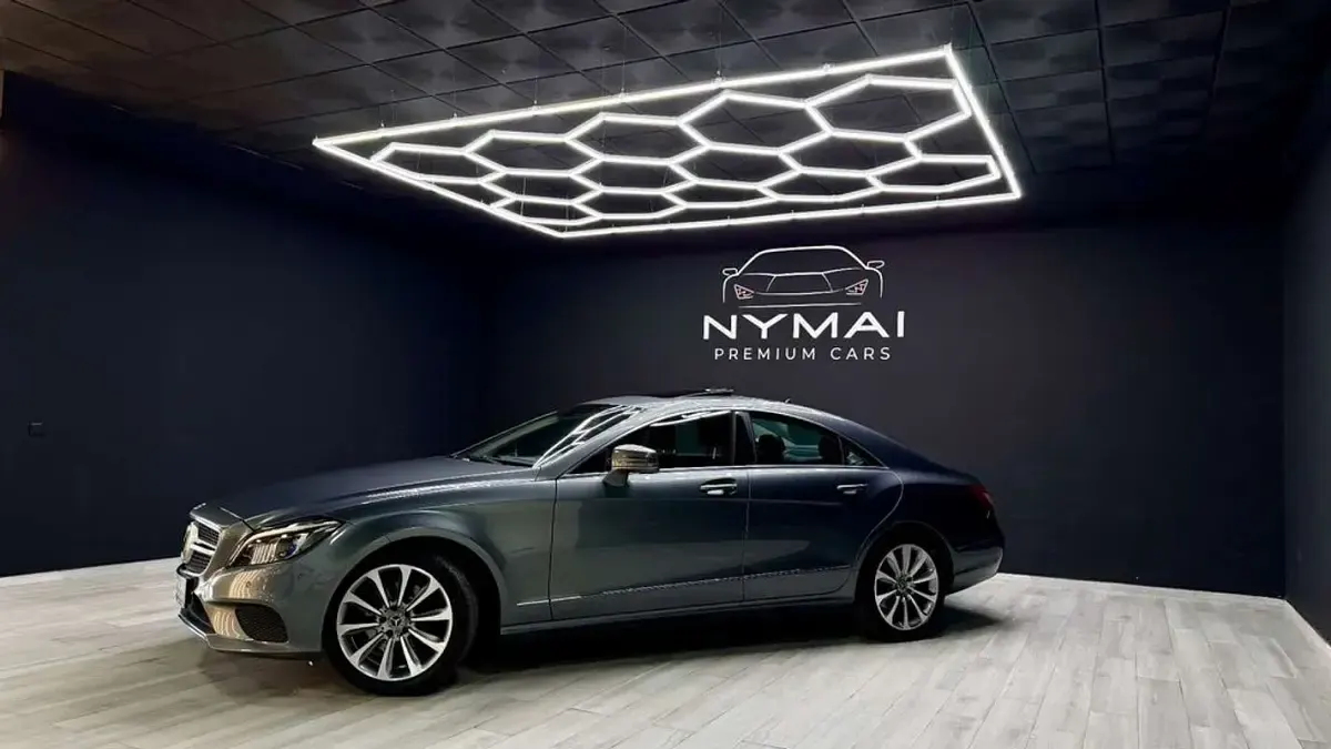 Usado Mercedes CLS250 204 CV (150 kW) 2017 Gris / plata Coupe