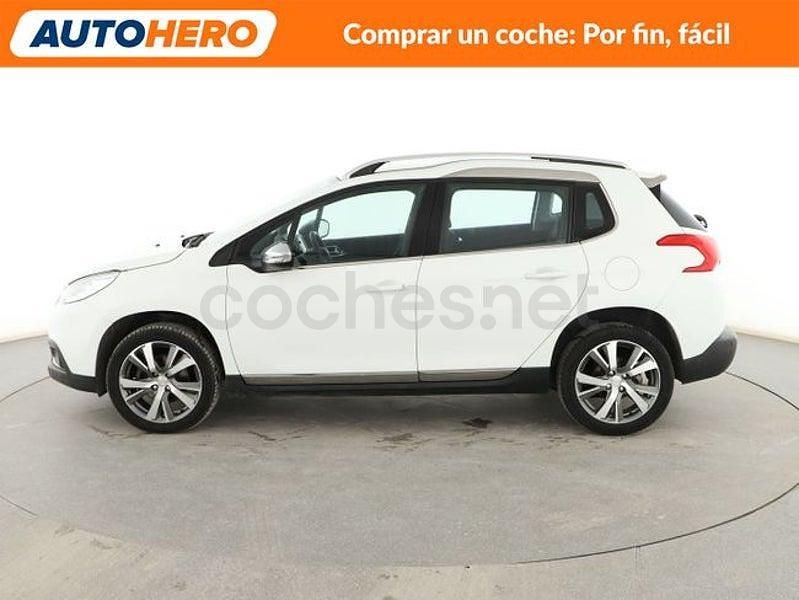Usado Peugeot 2008 Allure 110 CV (80 kW) 2015 Blanco SUV