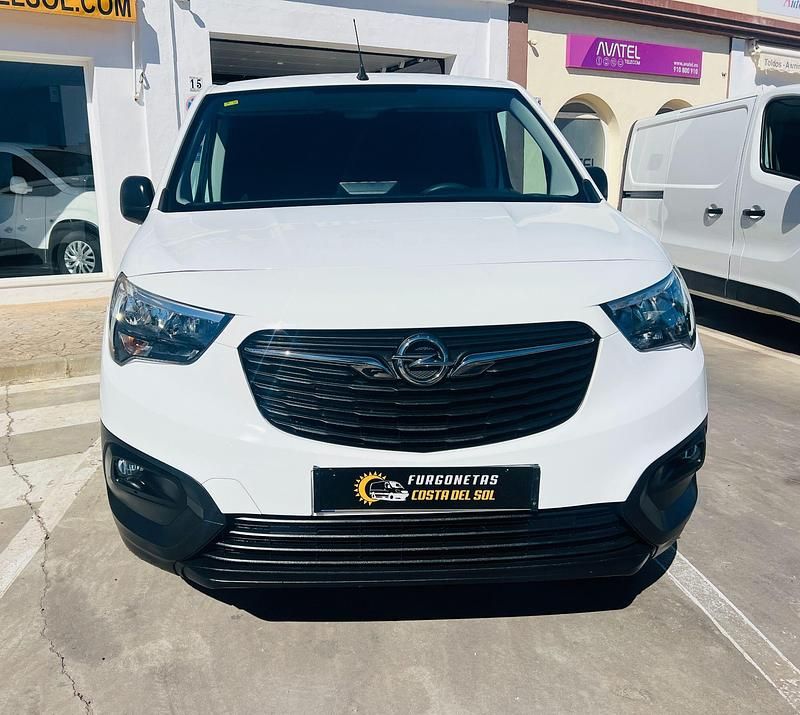 Usado Opel Combo S 100 CV (73 kW) 2022 Blanco Monovolumen