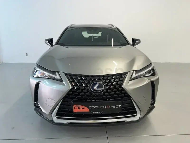 Usado Lexus UX Executive Line 184 CV (135 kW) 2022 Gris / plata SUV
