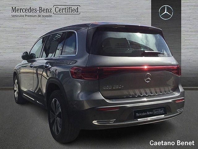 Usado Mercedes EQB250 139 kW (190 CV) 2024 Gris montaña SUV