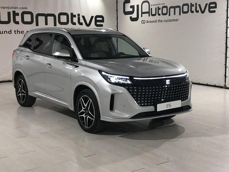 Nuevo DFSK E5 217 CV (159 kW) 2025 Gris SUV