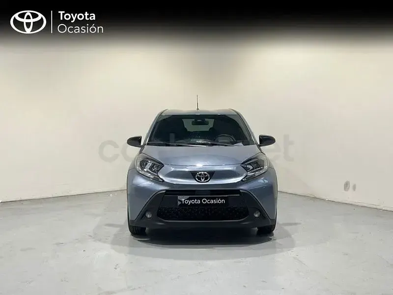 Usado Toyota Aygo X Play 72 CV (52 kW) 2024 Azul SUV