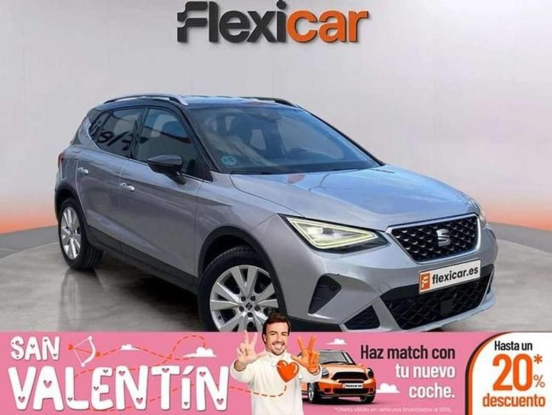 Usado Seat Arona FR 90 CV (66 kW) 2022 Gris SUV