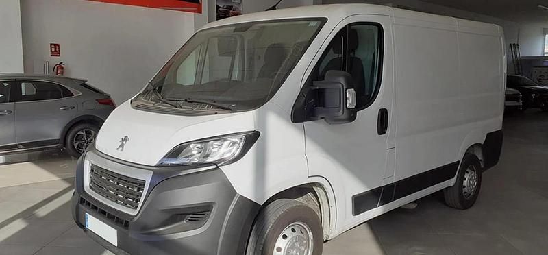 Usado Peugeot Boxer 120 CV (88 kW) 2023 Epr blanc icy Van
