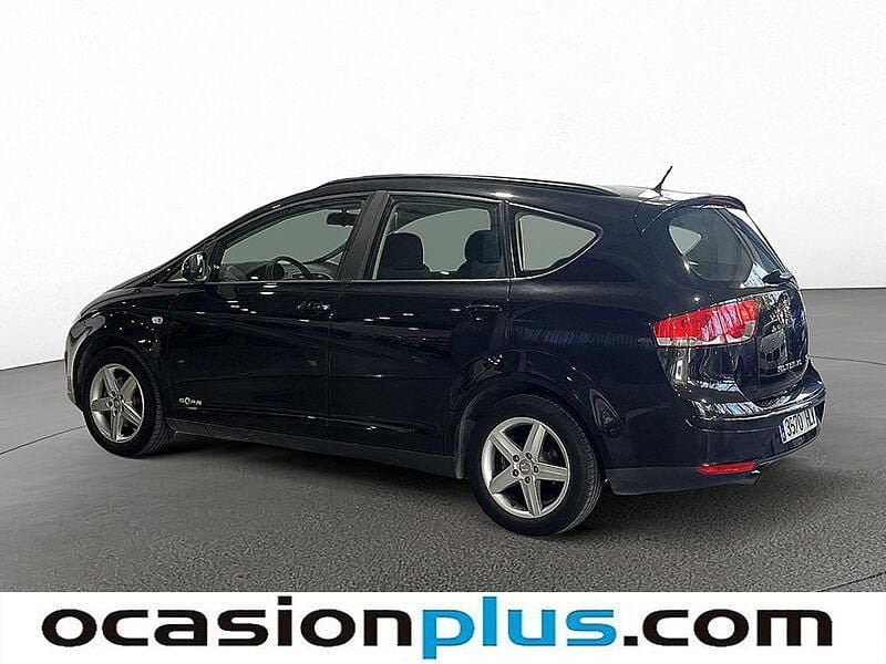 Usado Seat Altea Ecomotive 105 CV (77 kW) 2012 Negro Monovolumen