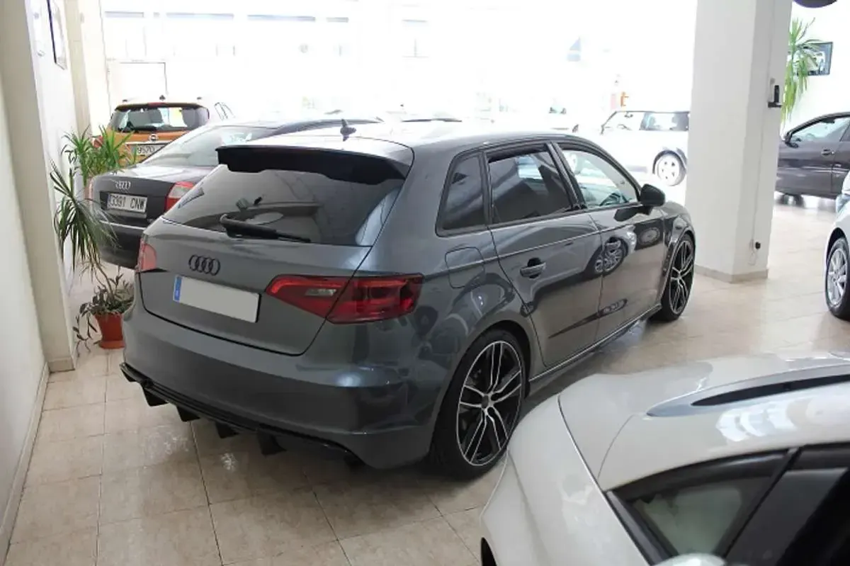 Usado Audi A3 Sportback S-Line 150 CV (110 kW) 2015 Gris / plata Utilitario