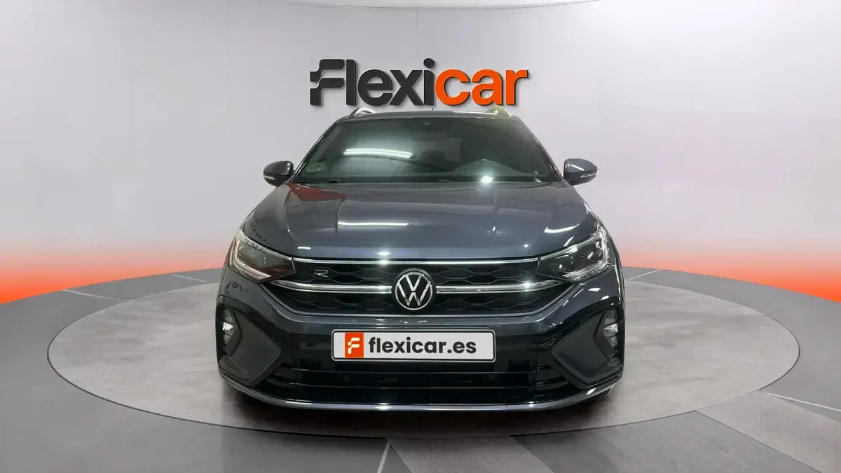 Usado VW Taigo R-line 110 CV (80 kW) 2023 Gris SUV