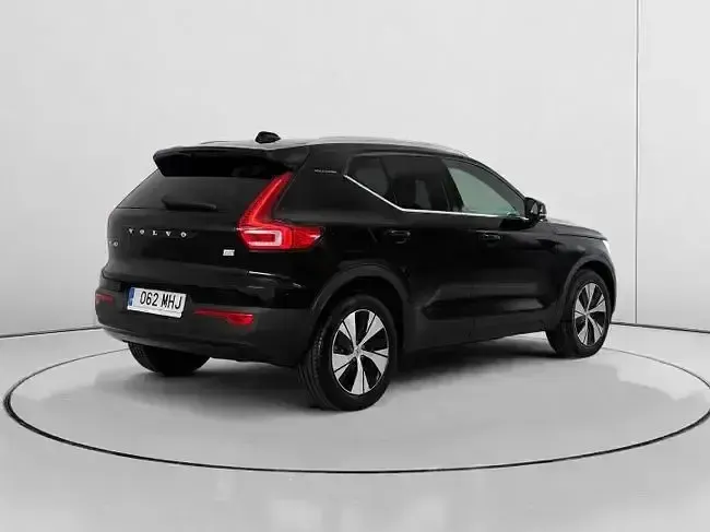 Usado Volvo XC40 Core 211 CV (155 kW) 2023 Negro SUV