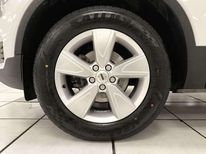 Usado Volvo XC40 156 CV (114 kW) 2018 Blanco SUV