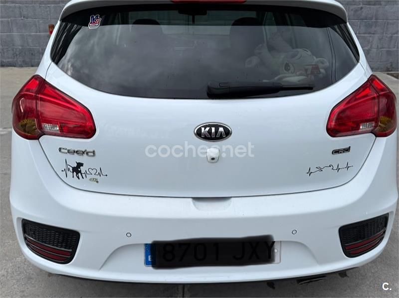Usado Kia Ceed GT 136 CV (100 kW) 2017 Blanco Berlina