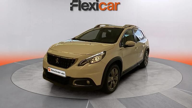 Usado Peugeot 2008 Allure 131 CV (96 kW) 2019 Blanco SUV