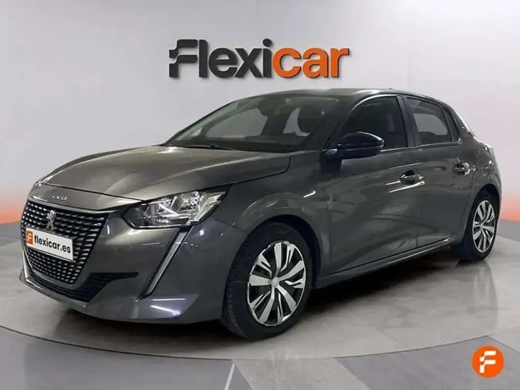 Usado Peugeot 208 Active 102 CV (75 kW) 2023 Gris Utilitario