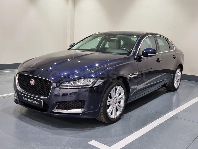 Usado Jaguar XF Prestige 180 CV (132 kW) 2020 Azul Berlina