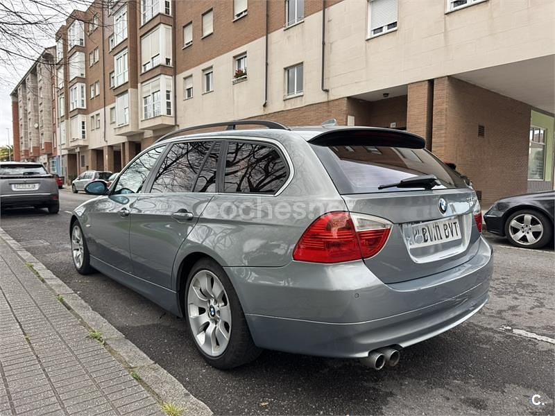 Käytetty BMW 330 231 HP (169 kW) 2006 Harmaa Farmari