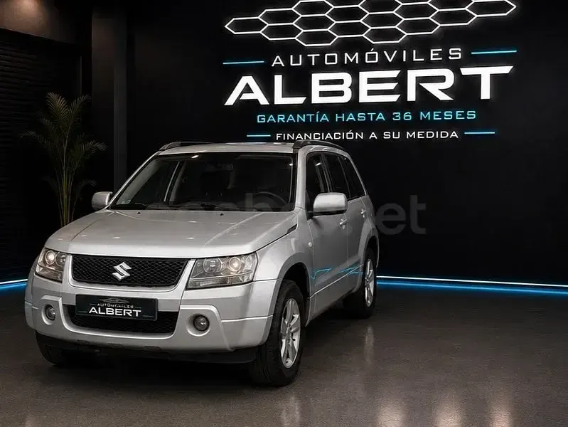 Usado Suzuki Grand Vitara 129 CV (94 kW) 2009 Gris / plata SUV