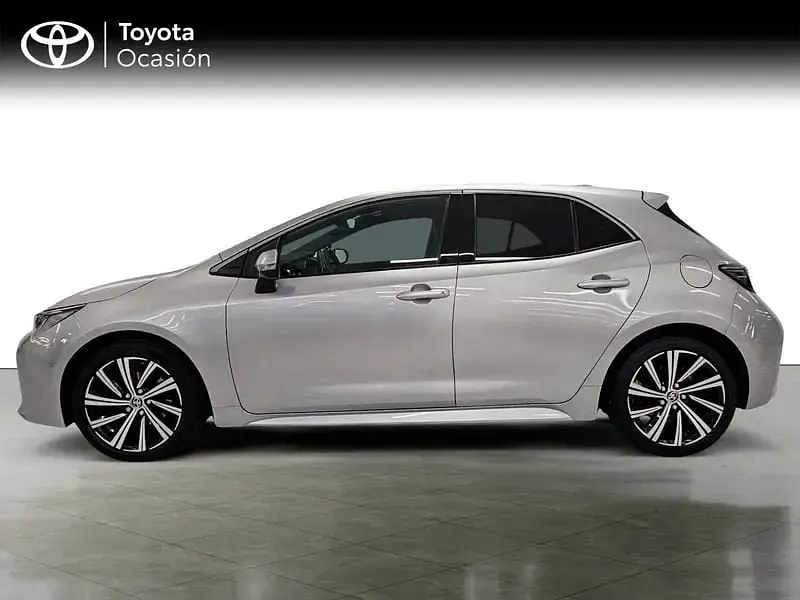 Usado Toyota Corolla Style 122 CV (89 kW) 2022 Gris