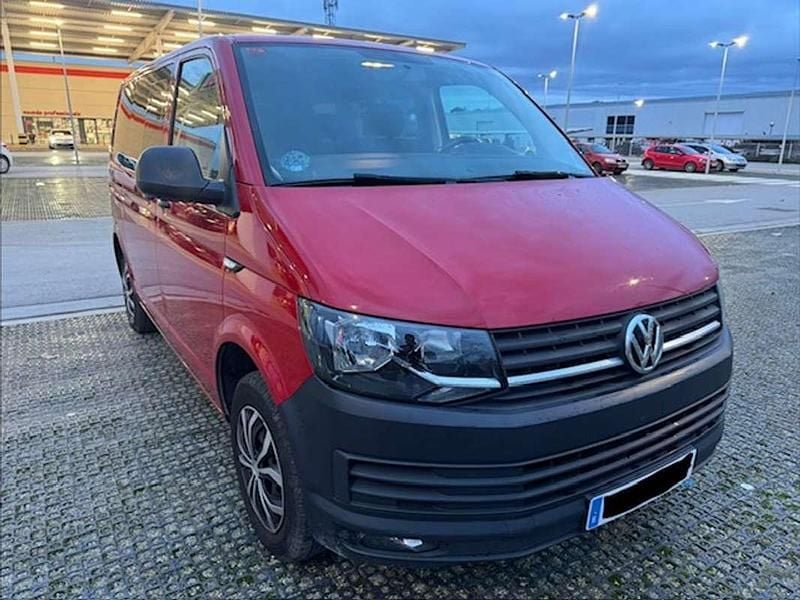 Usado VW Caravelle 150 CV (110 kW) 2019 Rojo Monovolumen