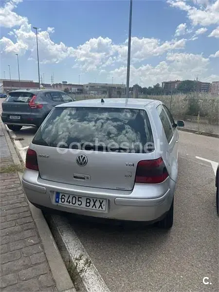 Usado VW Golf IV Advance 100 CV (73 kW) 2002 Gris / plata Berlina