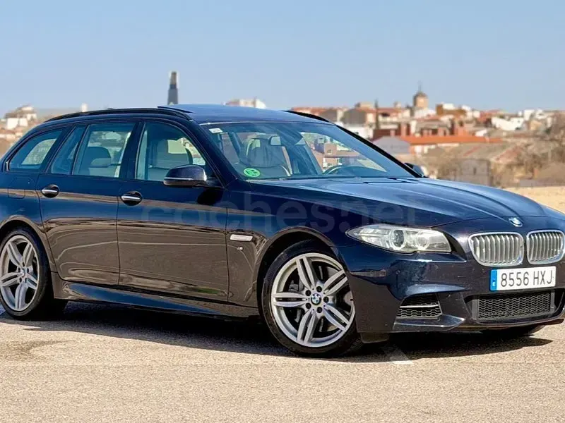 Usado BMW M550 Comfort Edition 381 HP (280 kW) 2014 Azul Sedan