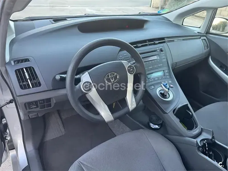 Usado Toyota Prius Eco 136 CV (100 kW) 2010 Gris / plata Utilitario