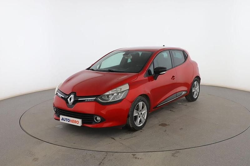 Usado Renault Clio IV LIMITED 90 CV (66 kW) 2016 Rojo Utilitario