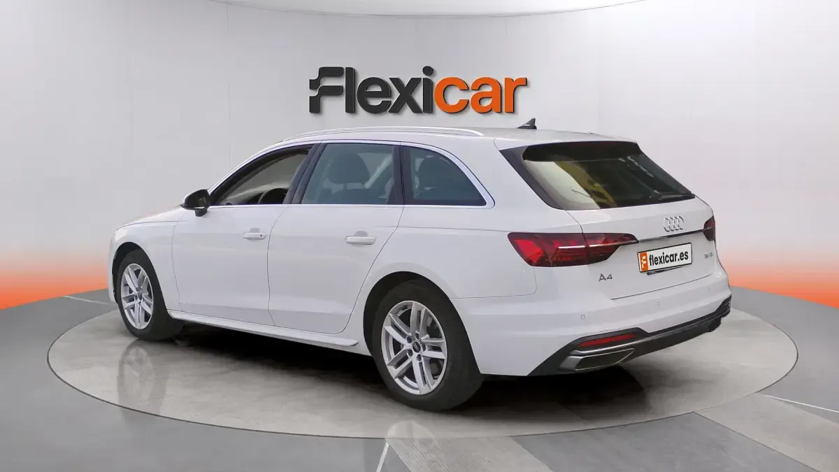 Usado Audi A4 Advanced Plus 163 CV (119 kW) 2022 Blanco Familiar