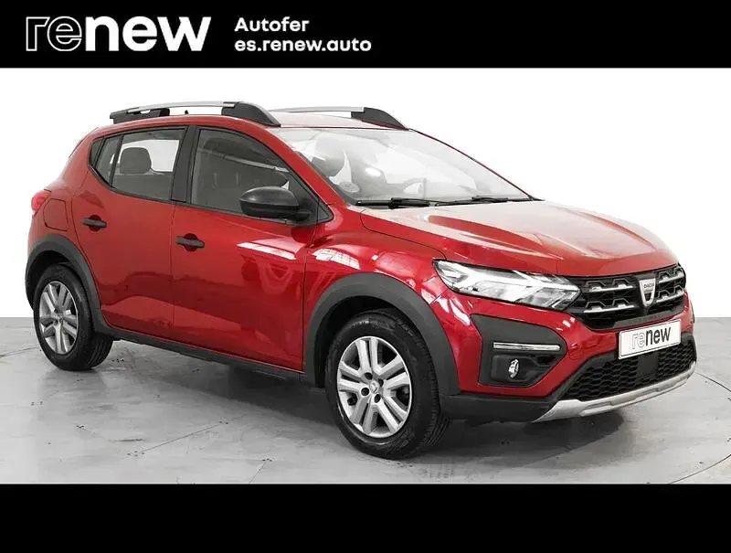Usado Dacia Sandero Comfort 100 CV (73 kW) 2023 Rojo Berlina