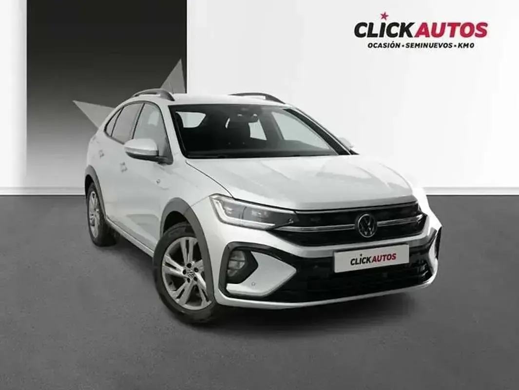 Usado VW Taigo R-line 116 CV (85 kW) 2024 Plateado SUV