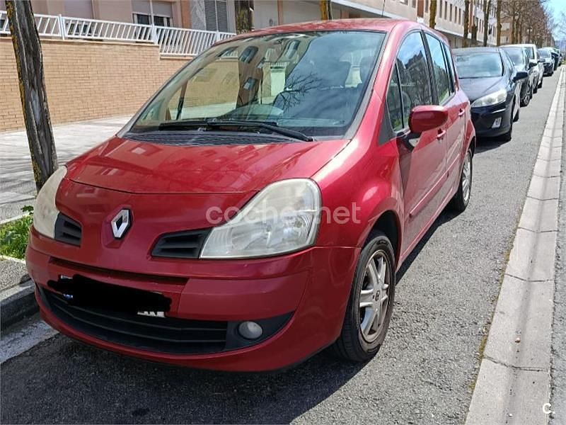 Usado Renault Grand Modus Authentique 85 CV (62 kW) 2009 Granate Monovolumen