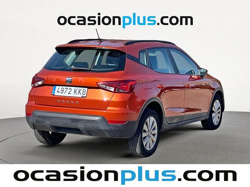 Usado Seat Arona Ecomotive 115 CV (84 kW) 2018 Naranja SUV