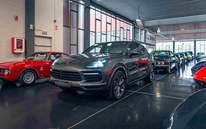 Usado Porsche Cayenne S 441 CV (324 kW) 2019 Gris SUV