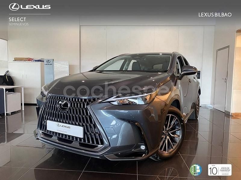 Gris / plata Usado 2025 Lexus NX450h+ SUV | 54.000 € (Precio justo) - Imagen 1/4