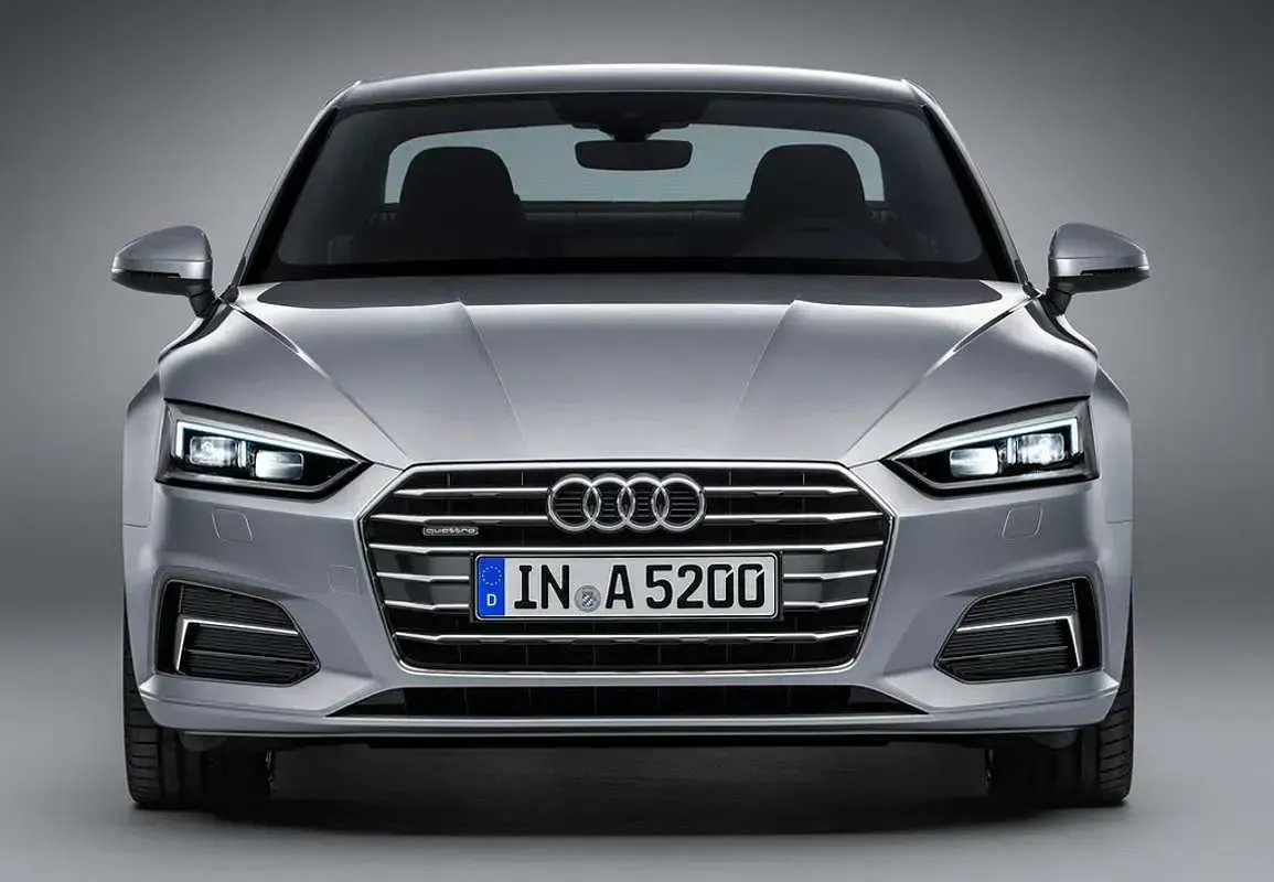 Usado Audi A5 S-Line 190 CV (139 kW) 2018 Azul Coupe