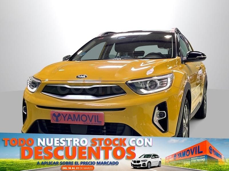 Usado Kia Stonic 100 CV (73 kW) 2021 Amarillo SUV