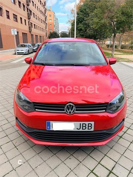 Rojo Usado 2014 VW Polo Edition Berlina | 6899 € (Buen precio) - Imagen 1/4