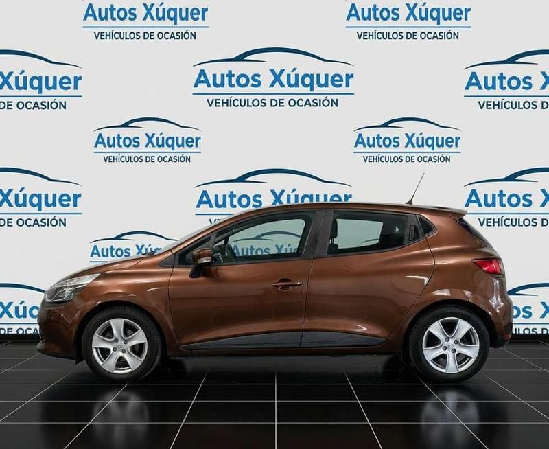 Usado Renault Clio IV LIMITED 73 CV (53 kW) 2015 Marrón Utilitario